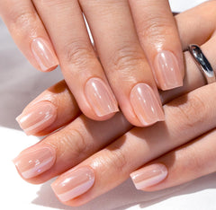CurvLife full-cover design reusable nails glide on smoothly for natural-looking cuticle seamless fit.