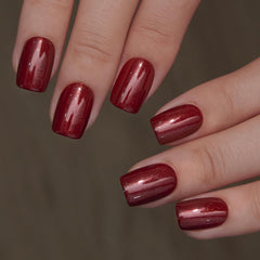 CurvLife press-on nails on hand with natural fit and comfortable wear