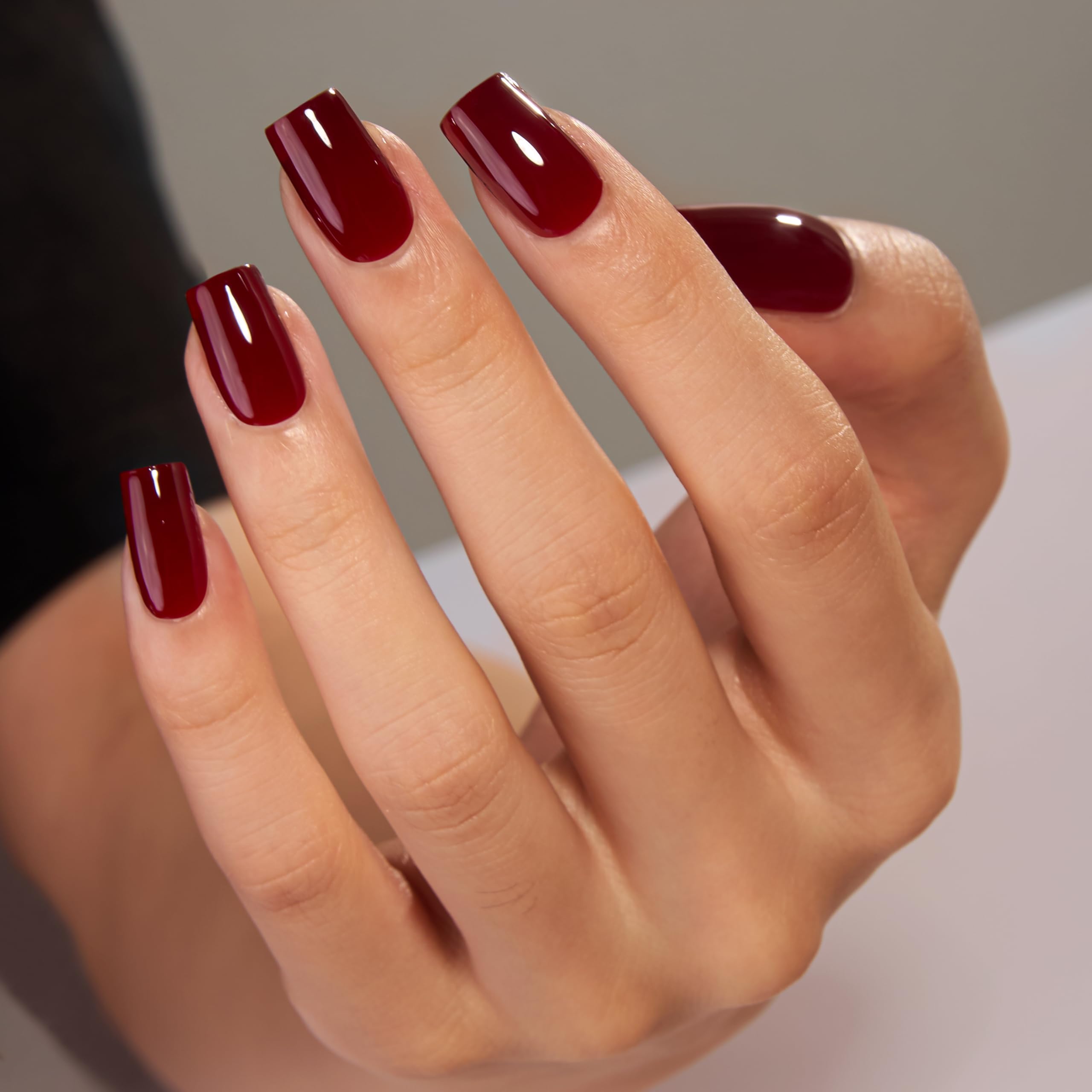 CurvLife seamless cuticle line and flexible fit for natural look