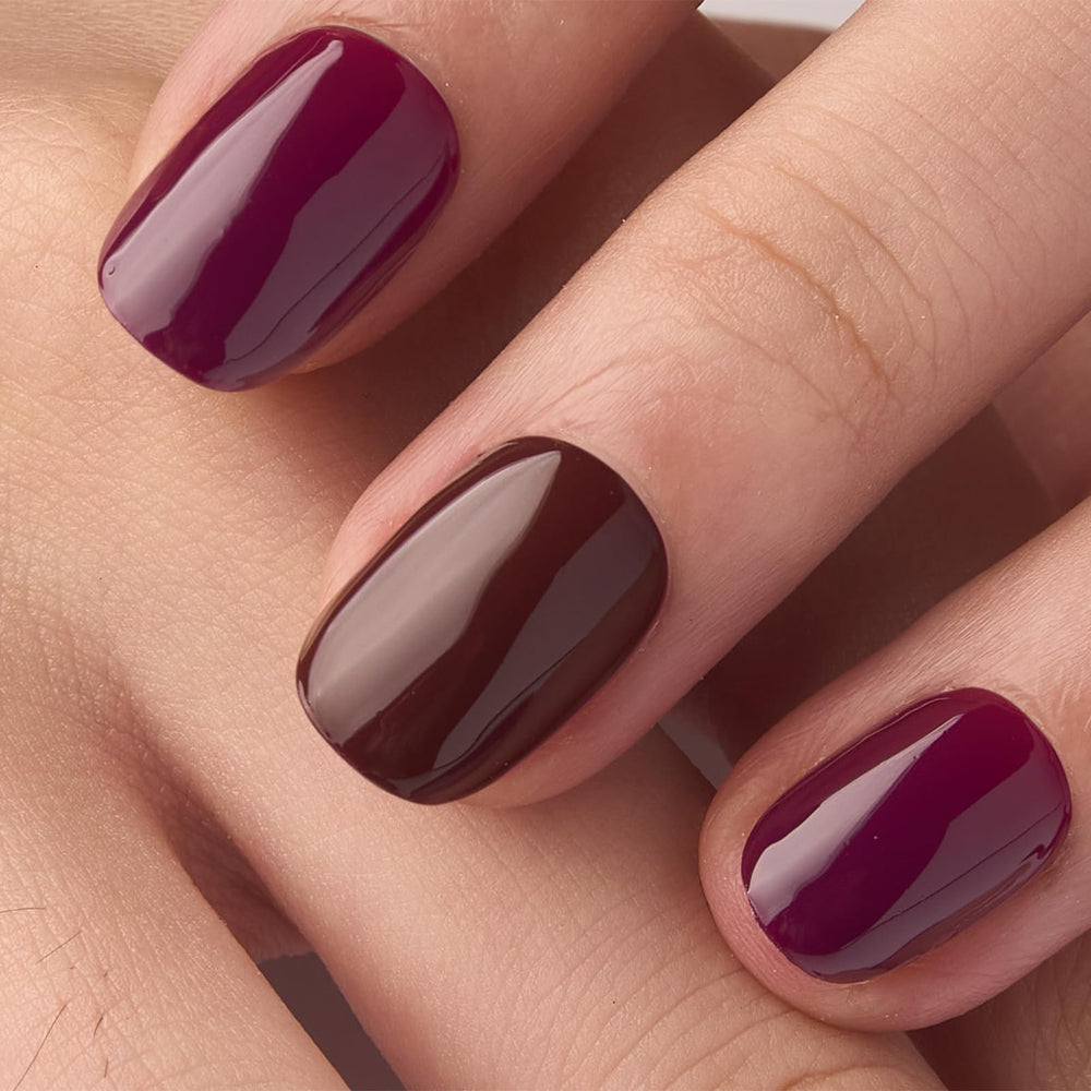 Curvlife soft gel feel nails offer flexible natural look