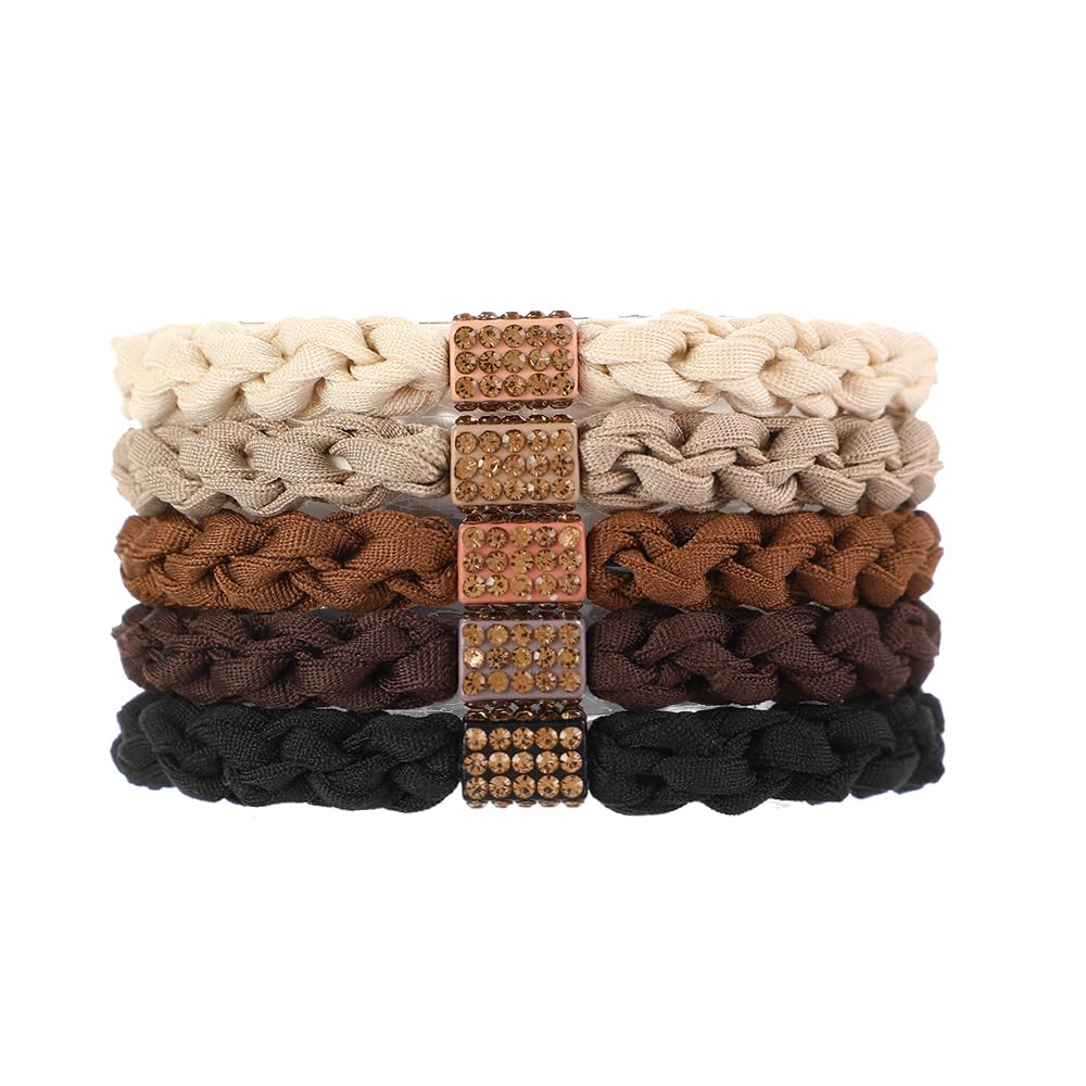 CUZZME five-color palette shows versatile neutrals for matching outfits.
