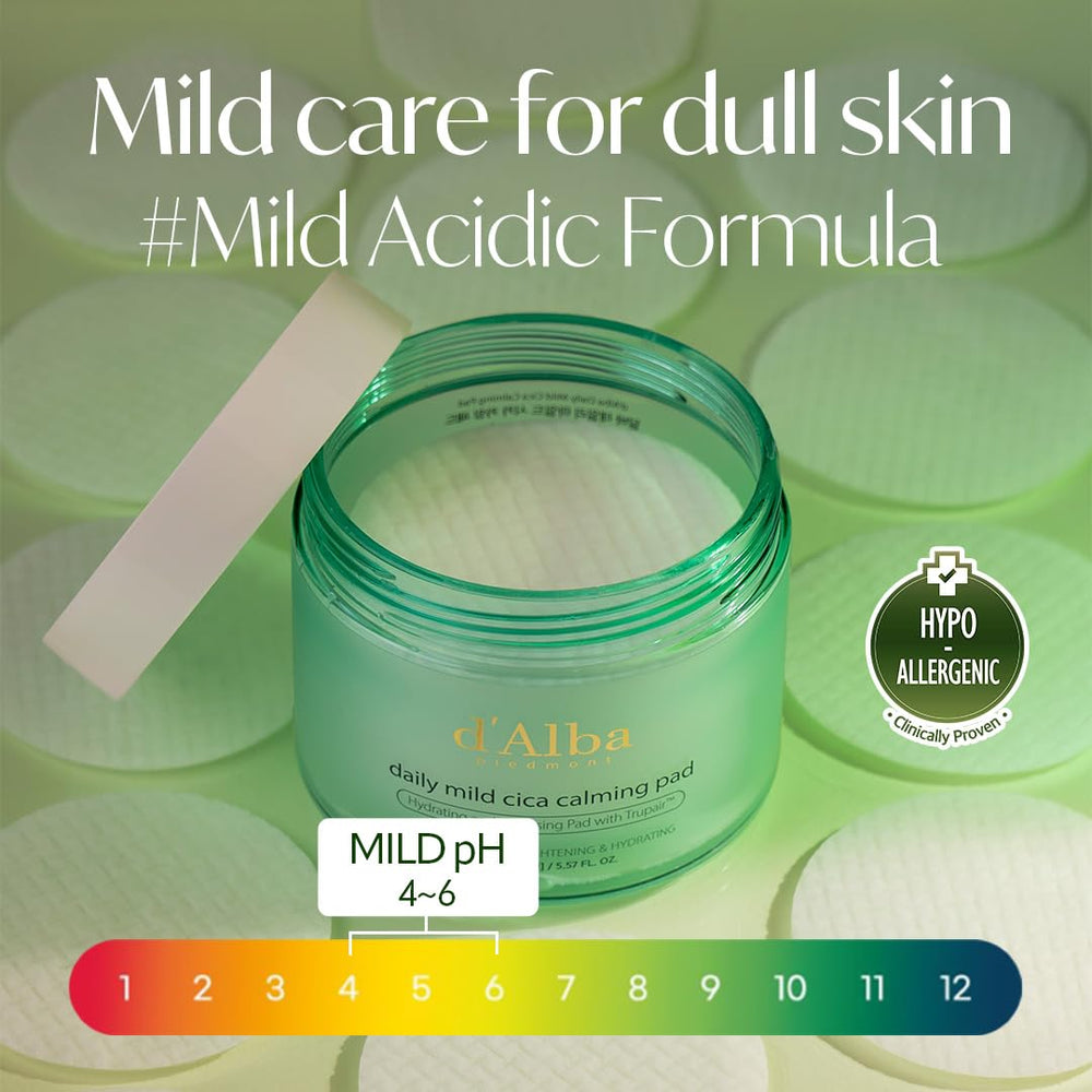Hydration-rich layer showcases five hyaluronic acids and aloe for moisture