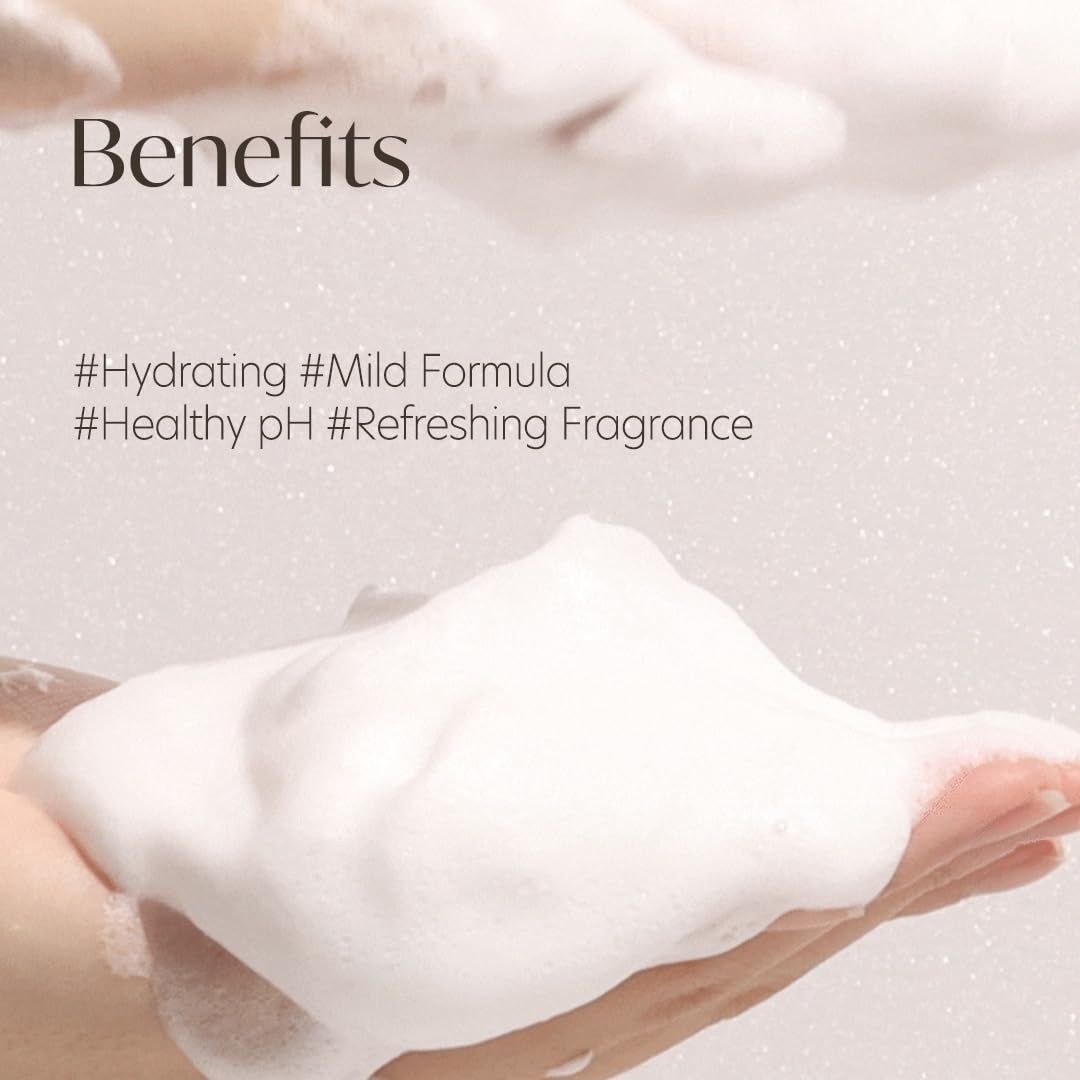 d'alba Piedmont rich lather closeup reveals creamy texture that rinses clean without stripping moisture