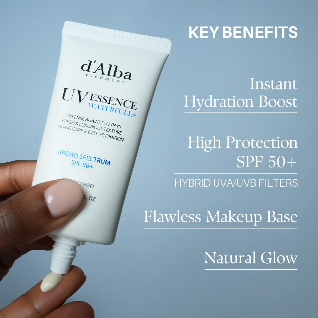d'alba Piedmont Waterfull Essence Sunscreen as makeup base demonstrates smooth canvas prep.