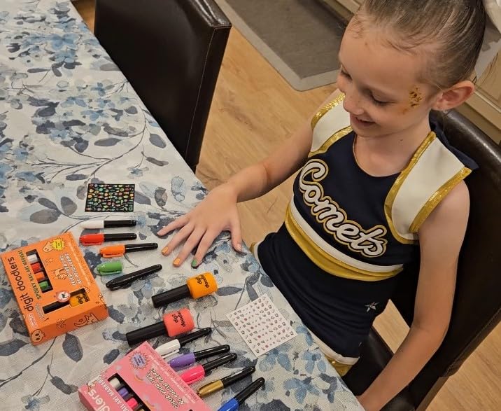 DaddyCo non-toxic label ensures safe, worry-free art sessions.