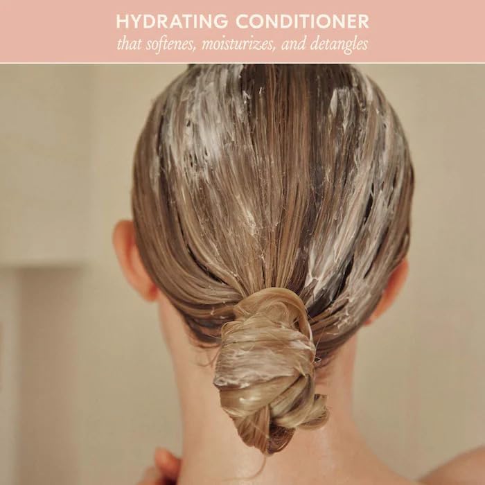 DAE Signature Conditioner label closeup highlights vegan, sulfate-free formula and recyclability.