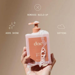 DAE Signature Shampoo lather highlights gentle cleansing for straight and wavy hair
