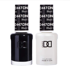Daisy DND Black Collection gel polish bottle front offers a high-gloss finish for elegant nails.