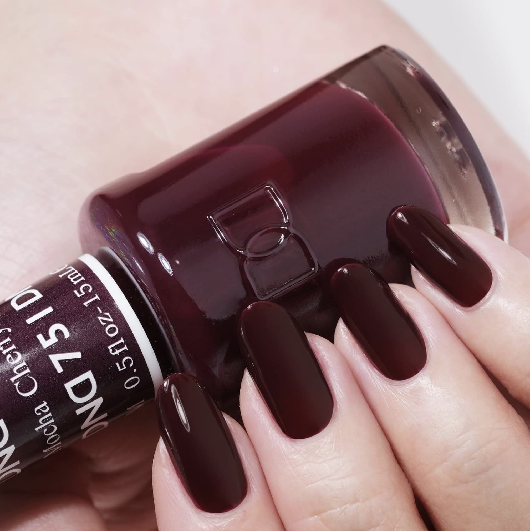 DAISY DND complete duo-pack close-up emphasizes color coordination for home manicure.