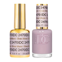 Daisy DND DC Gel Polish Set 2470 Gloss Moon bottle offers sheer, buildable color for subtle manicures.
