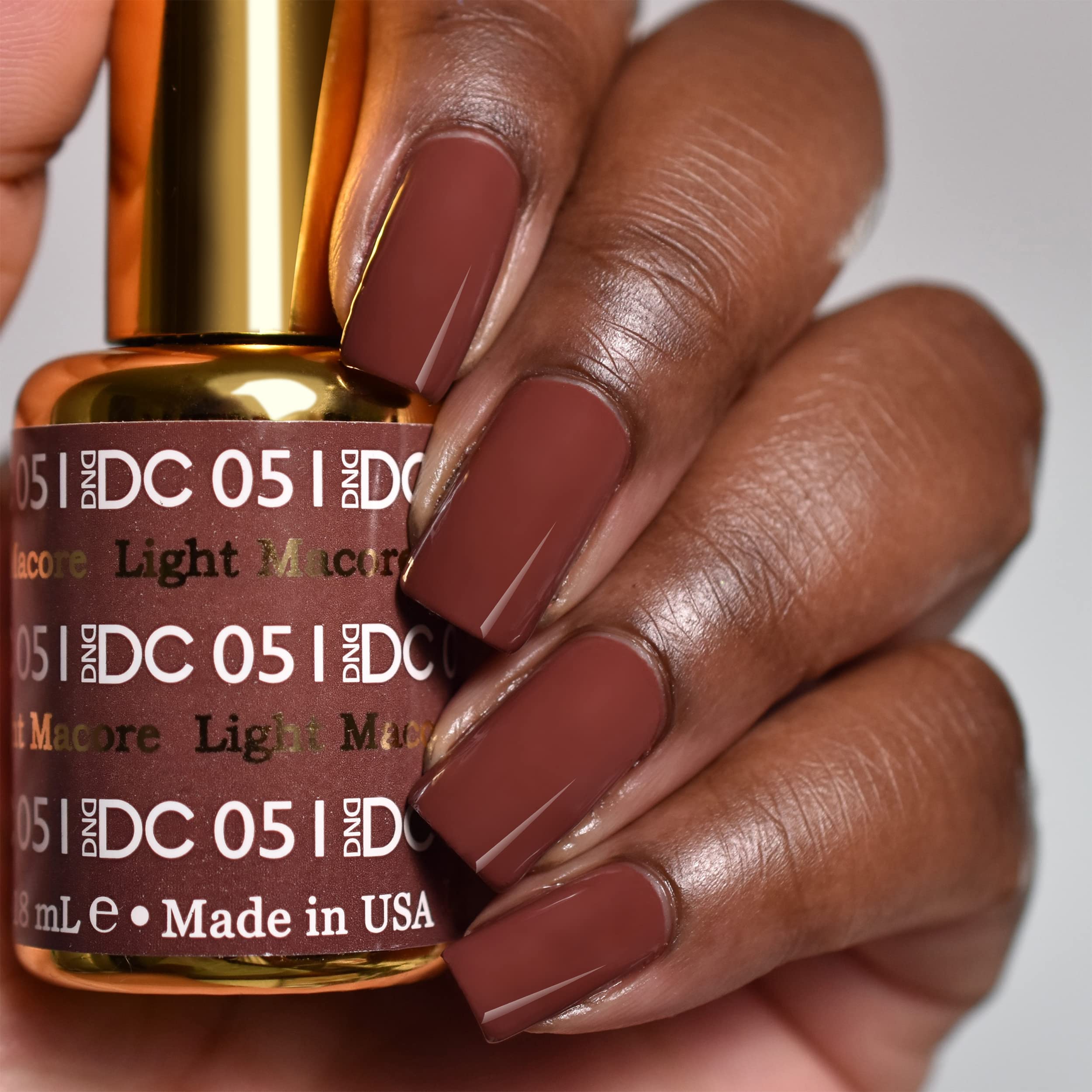 Daisy DND DC Brown Collection duo pack ideal for coordinating gel and lacquer shades