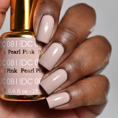 Daisy DND DC Pearl Pink 081 swatches show coordinated lacquer finish for a unified look