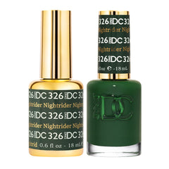 Daisy DND Nightrider gel bottle in hunter green for bold nails.