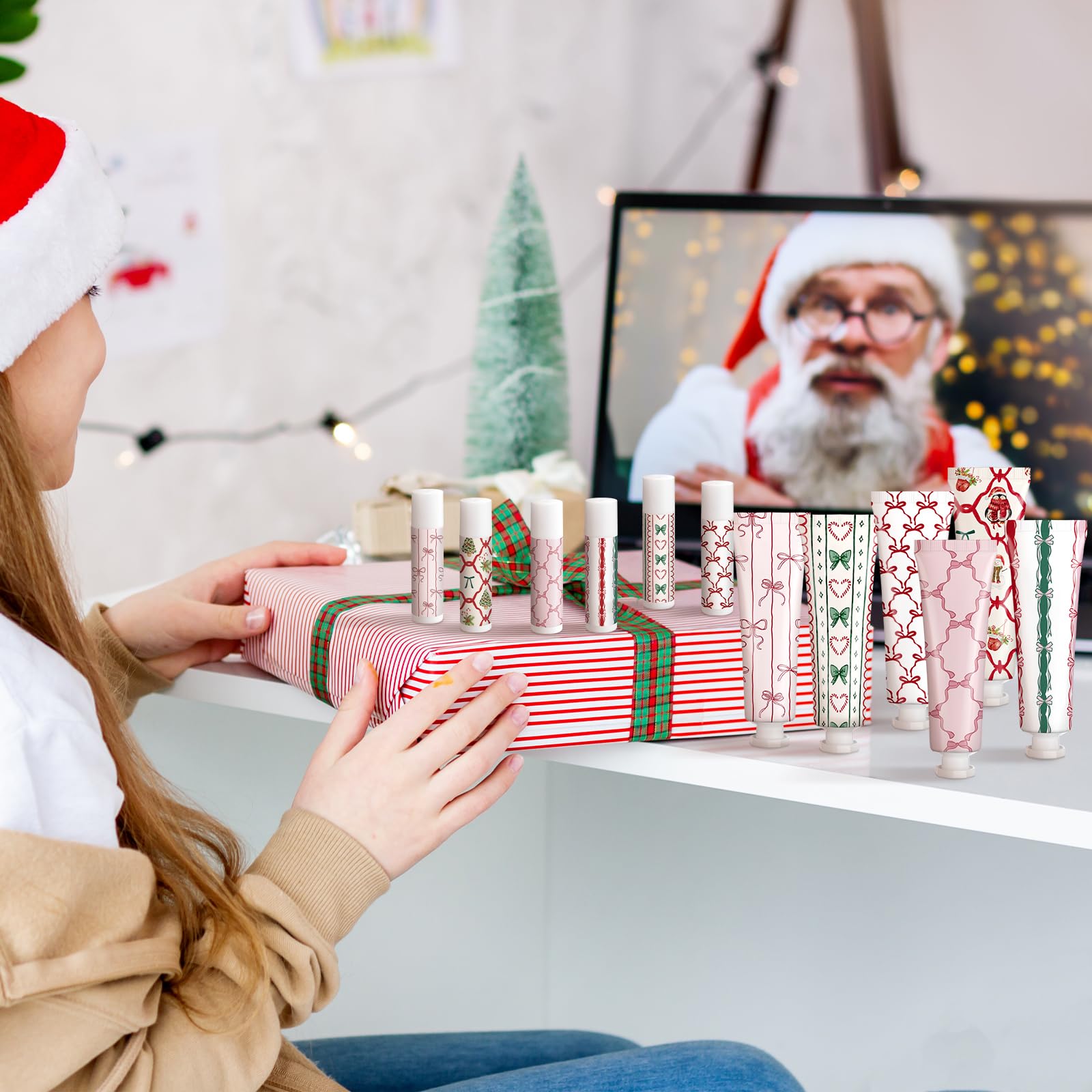 Dansib bow-design packaging adds festive charm for gifting and table decor.
