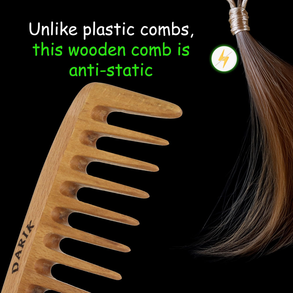 Darık Profesyonel Ahşap comb in a drawer, portable daily essential for on-the-go grooming.
