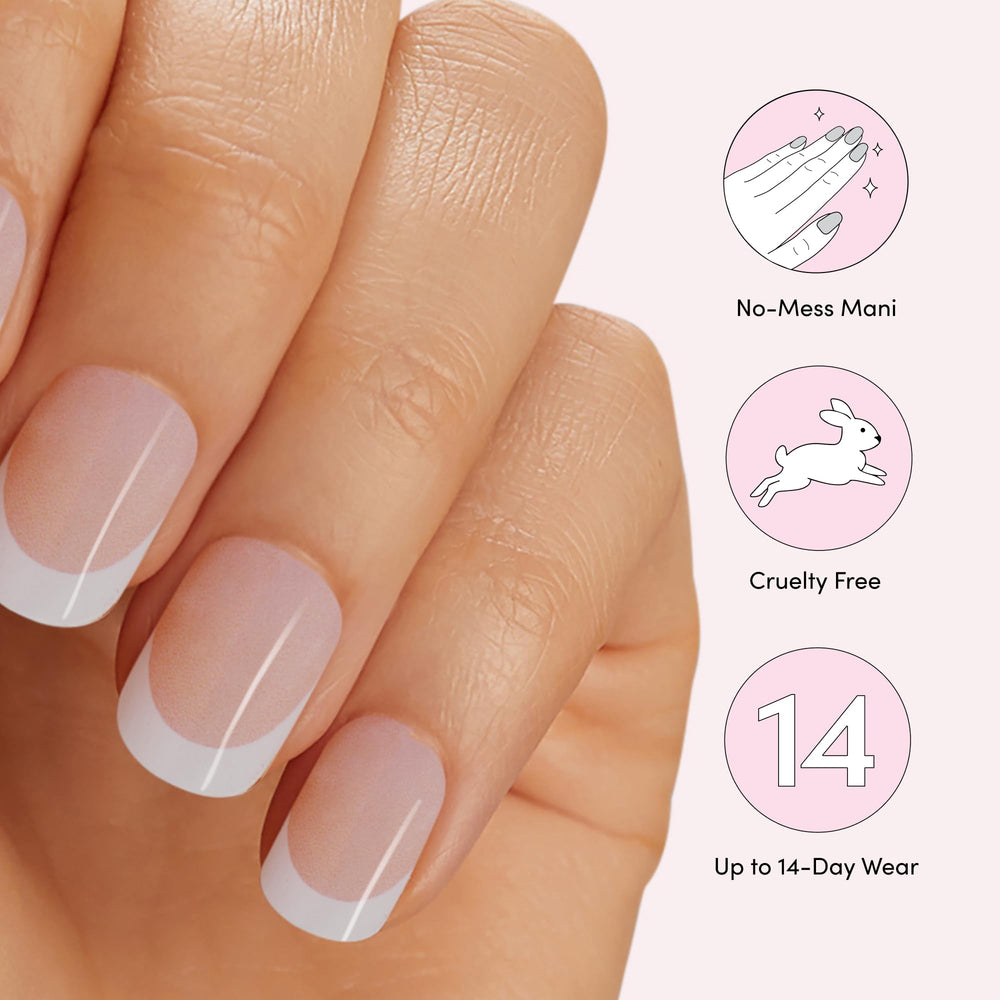 Dashing Diva Glaze Pearly Whites gel-strip set with 4-piece kit and 32 strips.