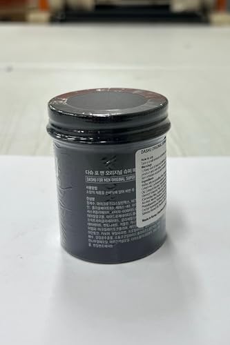 DASHU wax texture close-up demonstrates flexible, grease-free styling.