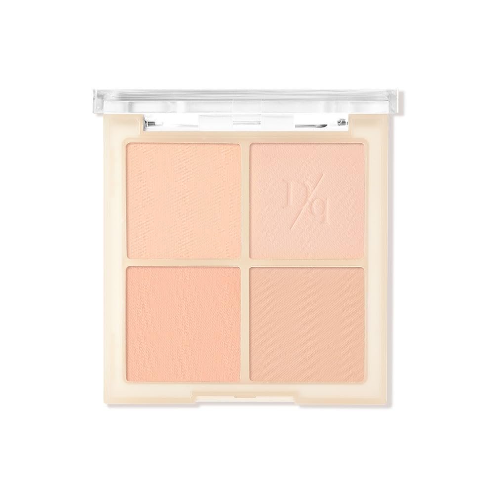 Dasique Blending Mood Cheek 01 application on cheek illustrates seamless color blend.