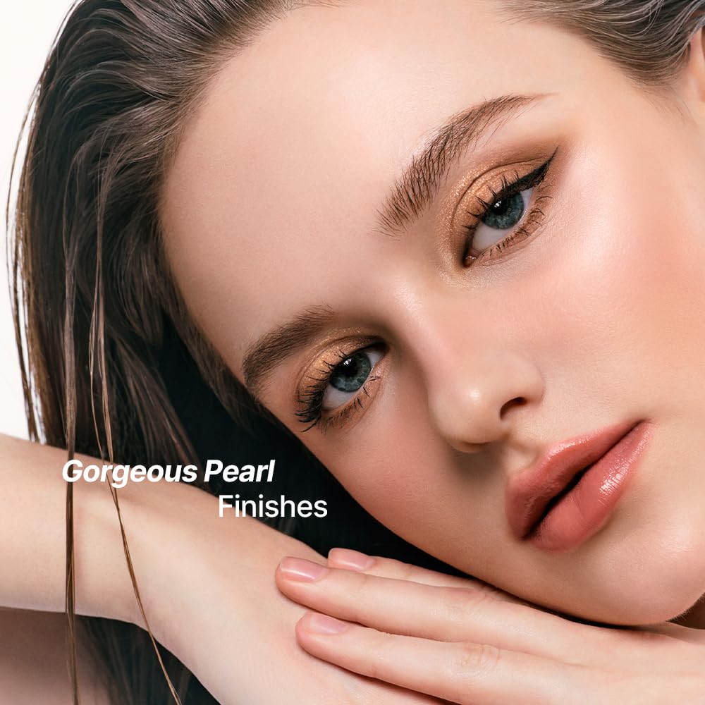 dasique Shadow Palette 15 Beige Knit swatches show versatile neutrals.