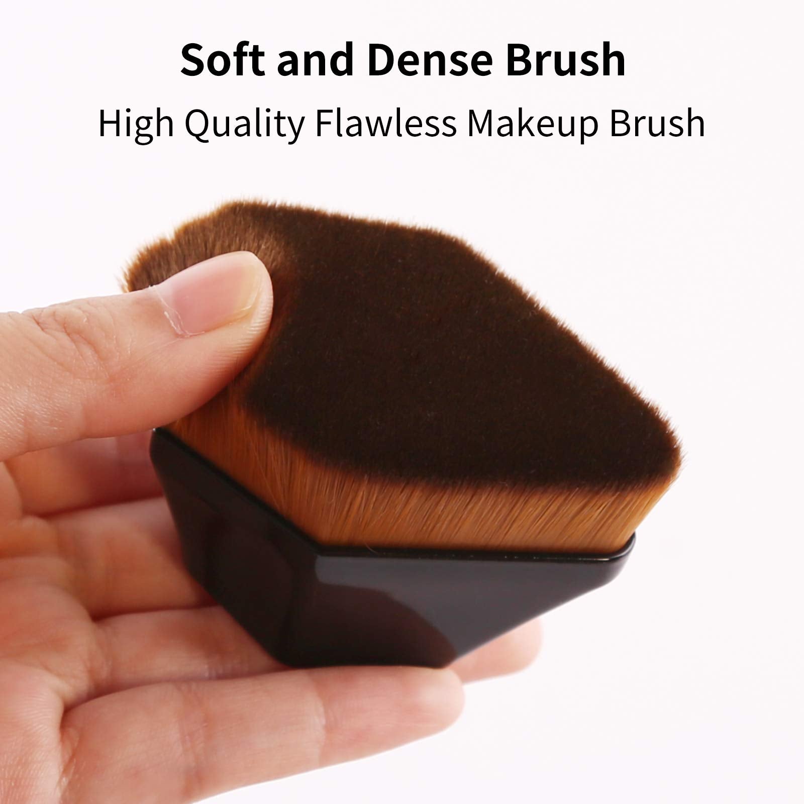 Daubigny Foundation Brush protective case included for safe storage