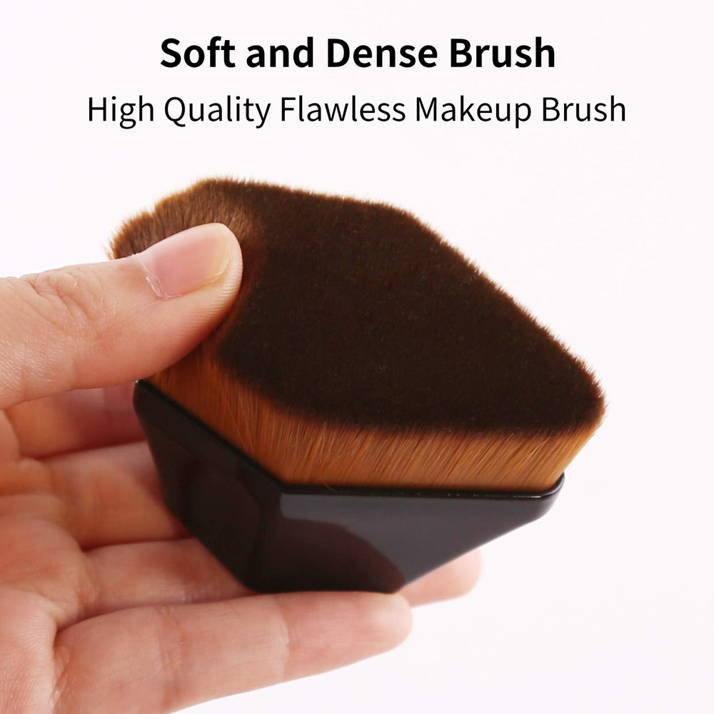 Daubigny Foundation Brush protective case included for safe storage