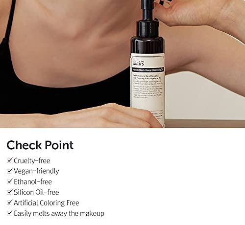 DearKlairs cleansing oil on skin texture example showing gentle emulsification and easy rinse