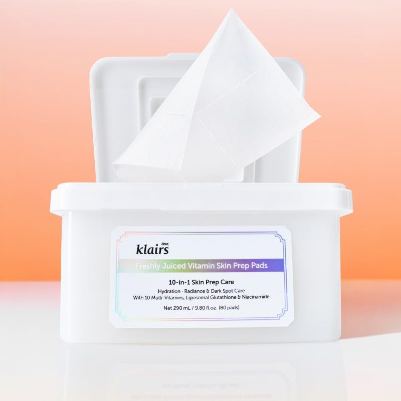 DearKlairs Freshly Juiced Vitamin Toner Pads with velcro stick demonstrates controlled, targeted exfoliation.