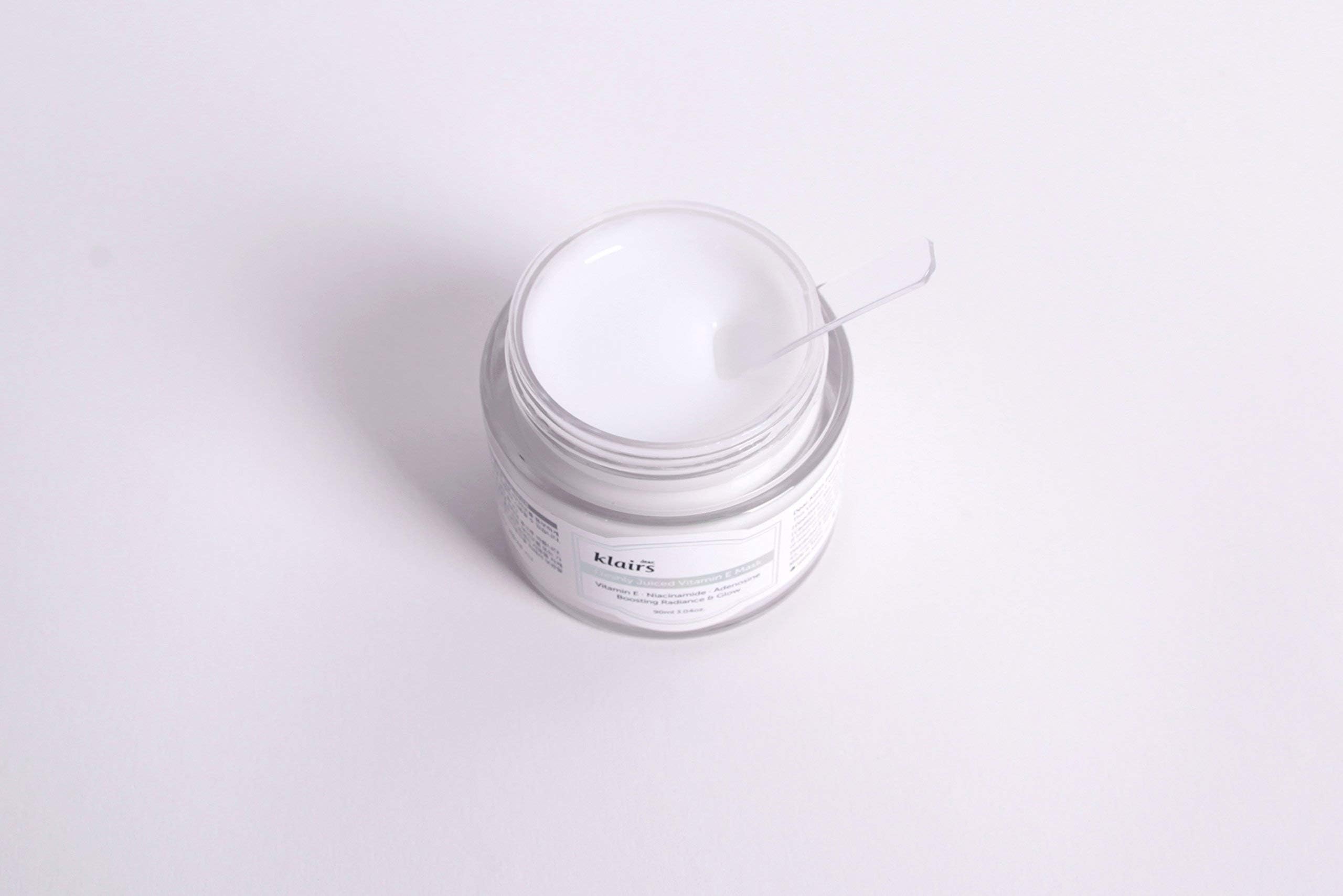 DearKlairs Freshly Juiced Vitamin E Mask texture close-up highlights pudding-like gel