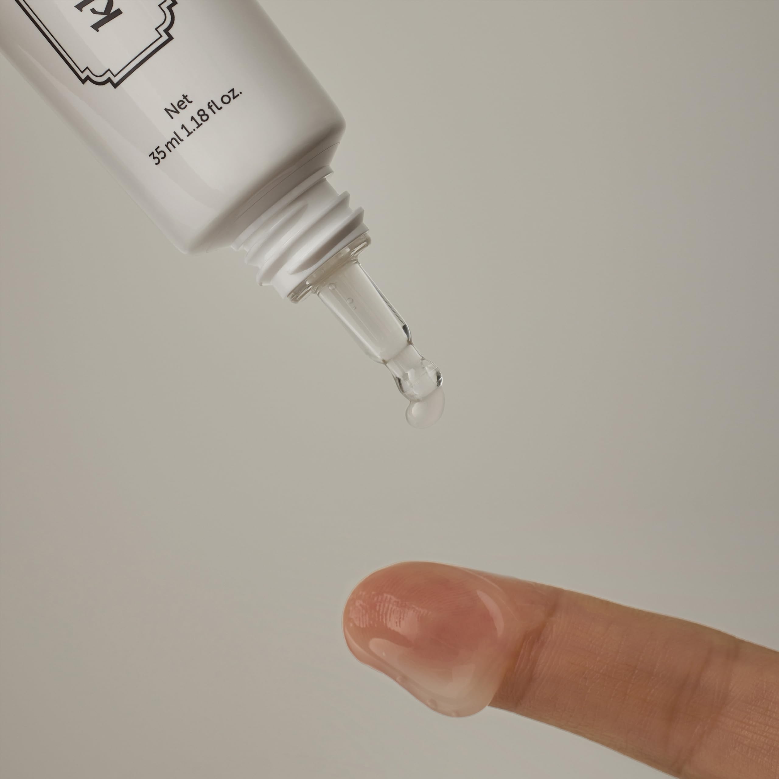 DearKlairs Fundamental Eye Awakening Gel fast absorption fits into busy morning routines.