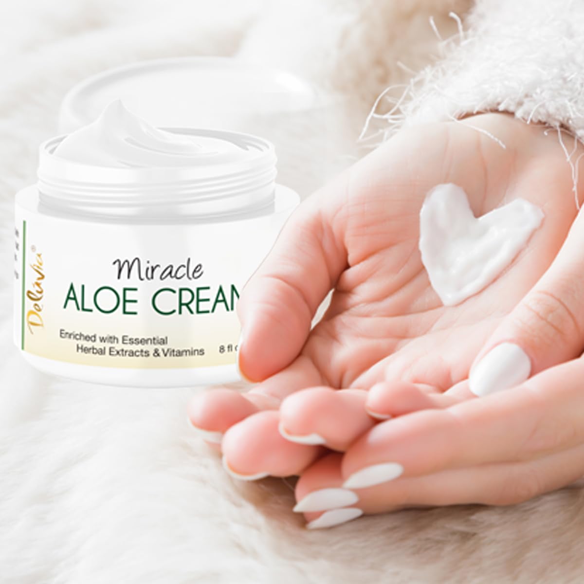 DELÚVIA Miracle Aloe Cream sun care scene suggests post-sun skin comfort.
