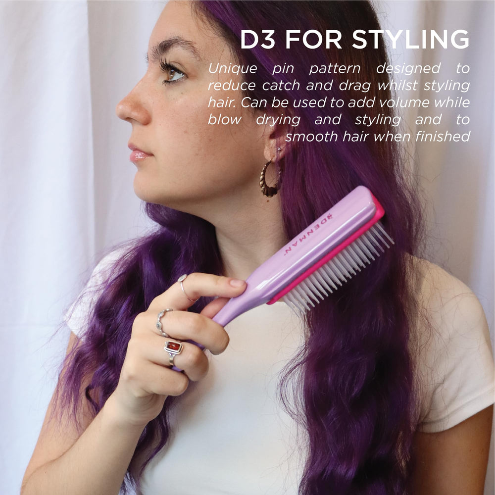 Denman Curly Hair Brush D3 tear-drop handle delivers comfortable grip during styling.