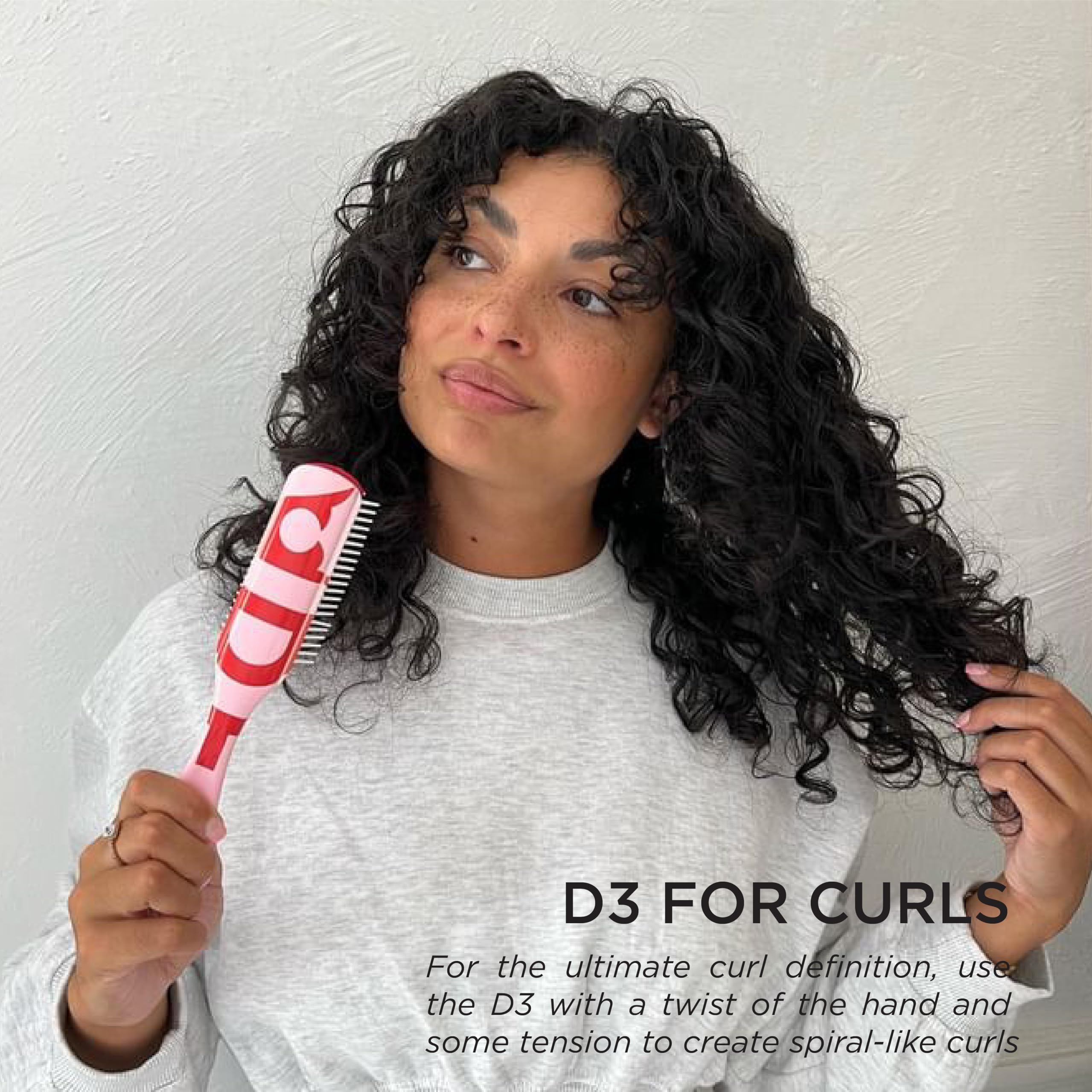 Denman D3 pins closeup reveals rounded ends for gentle detangling