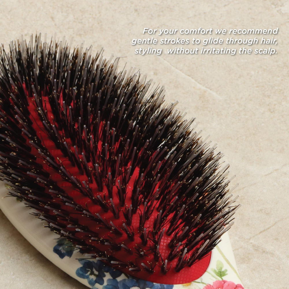 Denman D81M suitable for all hair types including curly.
