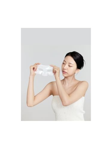 DERMAL Collagen Hydrogel Mask glow skin after use for dewy complexion.