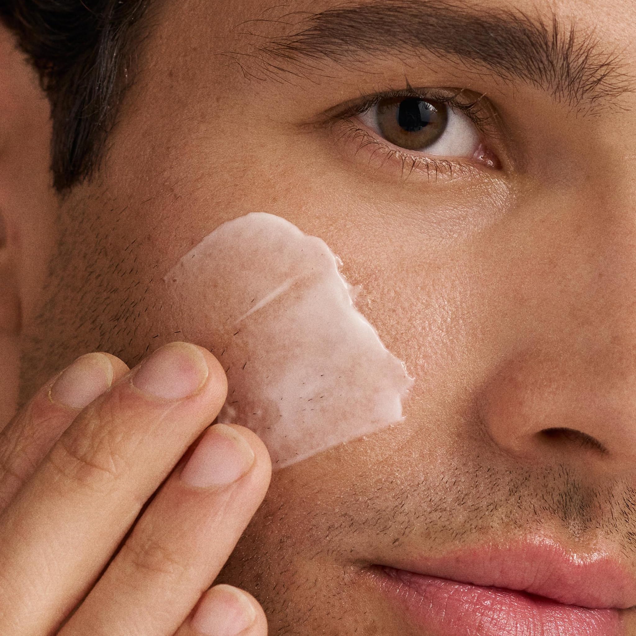 Closeup of Dermalogica Active Moist texture showing a sheer, fast-absorbing formula.