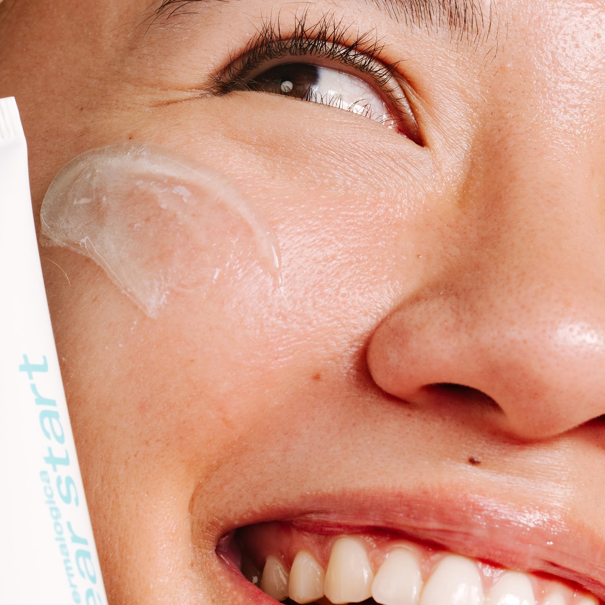 Dermalogica Clear Start Fast-acting Booster highlighting blemish-targeted care.