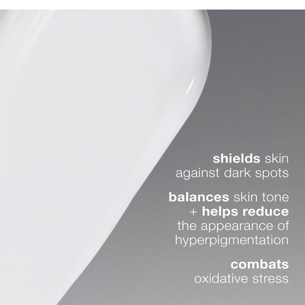 Dermalogica PowerBright Moisturizer SPF50 application scene shows smooth texture.