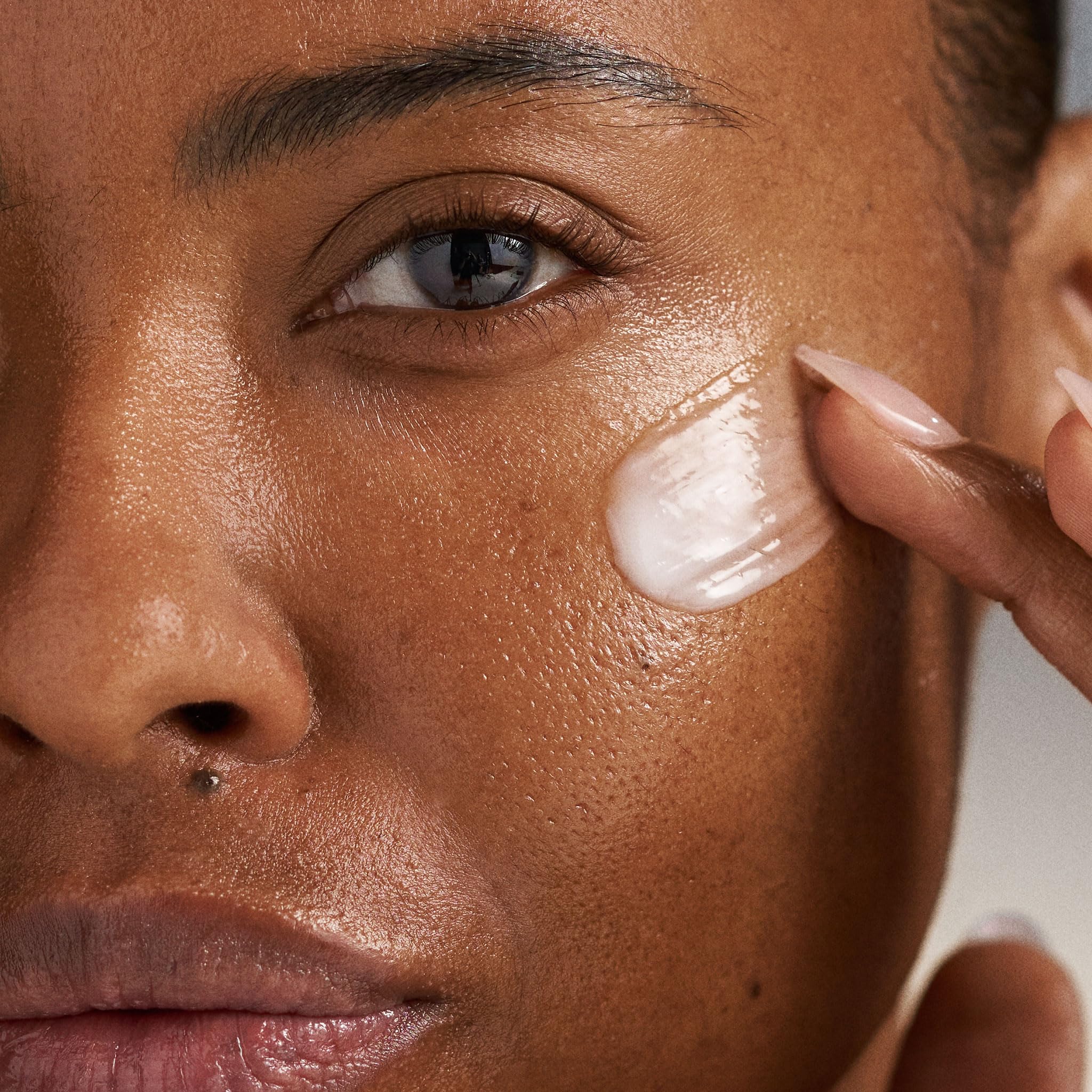 Dermalogica Pro Collagen Banking Serum texture-close up showing gel-to-serum transition.