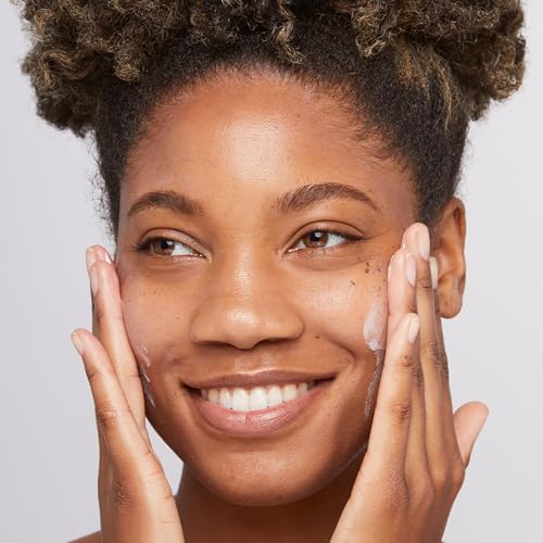 Dermalogica Skin Smoothing Cream hydration swatch reveals dewy glow
