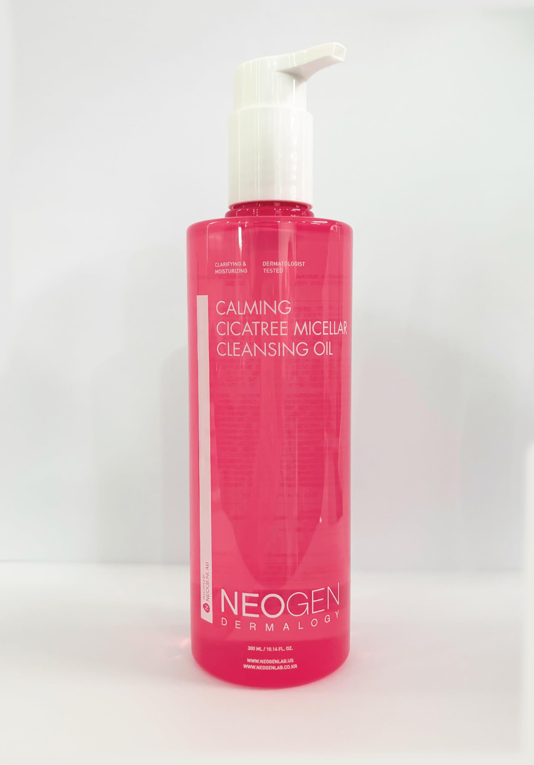 DERMALOGY by NEOGENLAB Calming Cleansing Oil label closeup highlighting Cica Tree