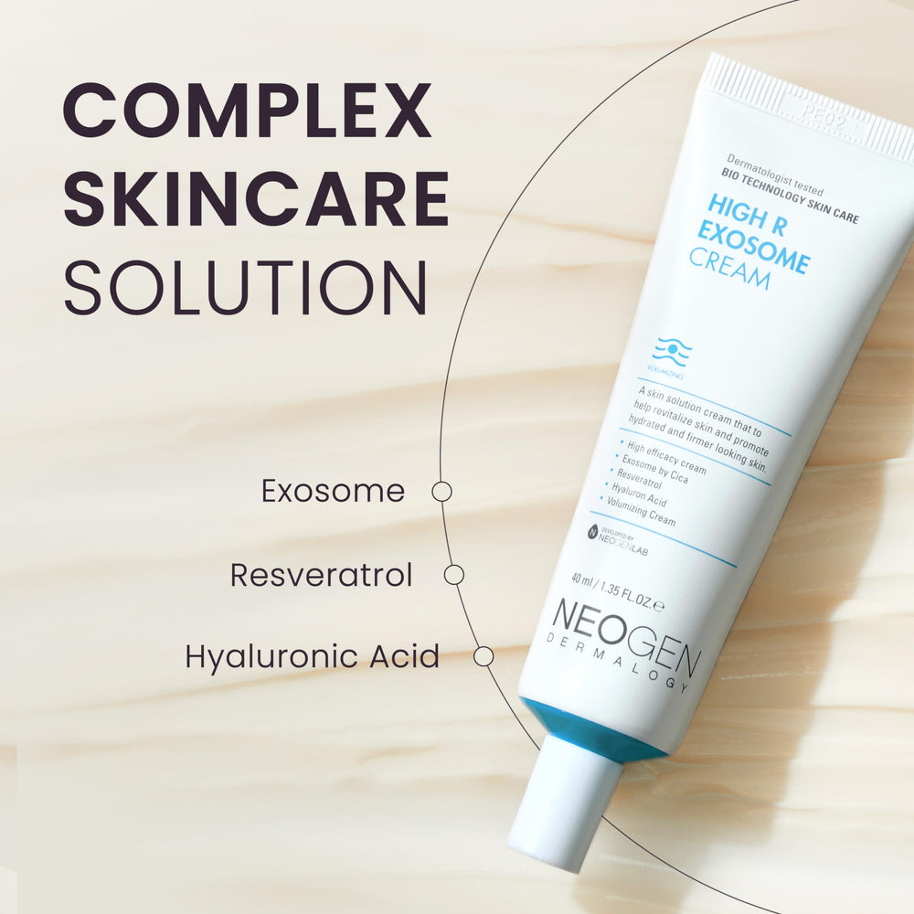 Ingredient panel highlights eight types of hyaluronic acid for multi-layer hydration.