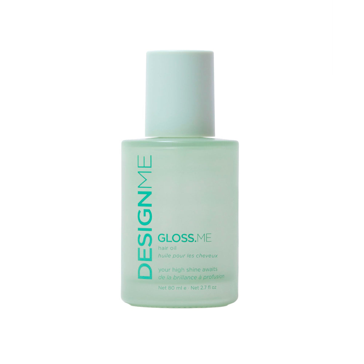Design.Me GLOSS.ME bottle pour demonstrates lightweight frizz control on damp hair.
