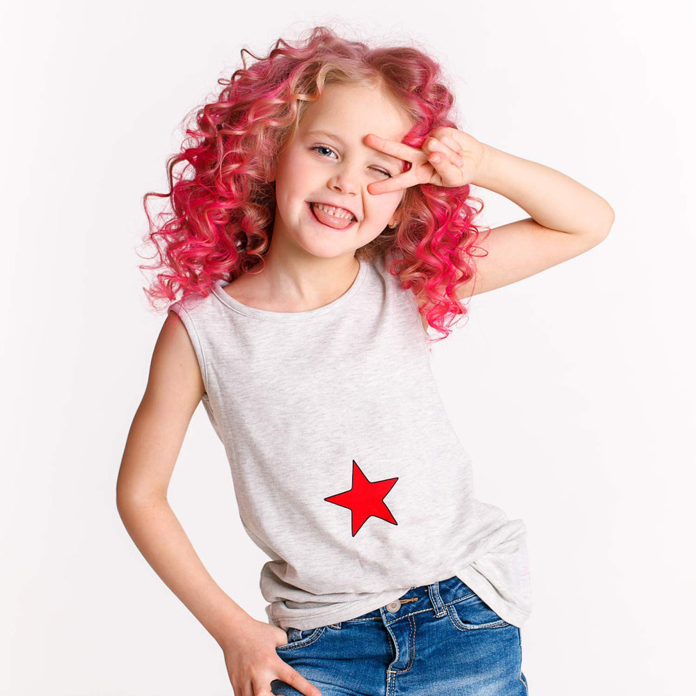 Desire Deluxe hair chalk green provides bold color as a playful summer trend.