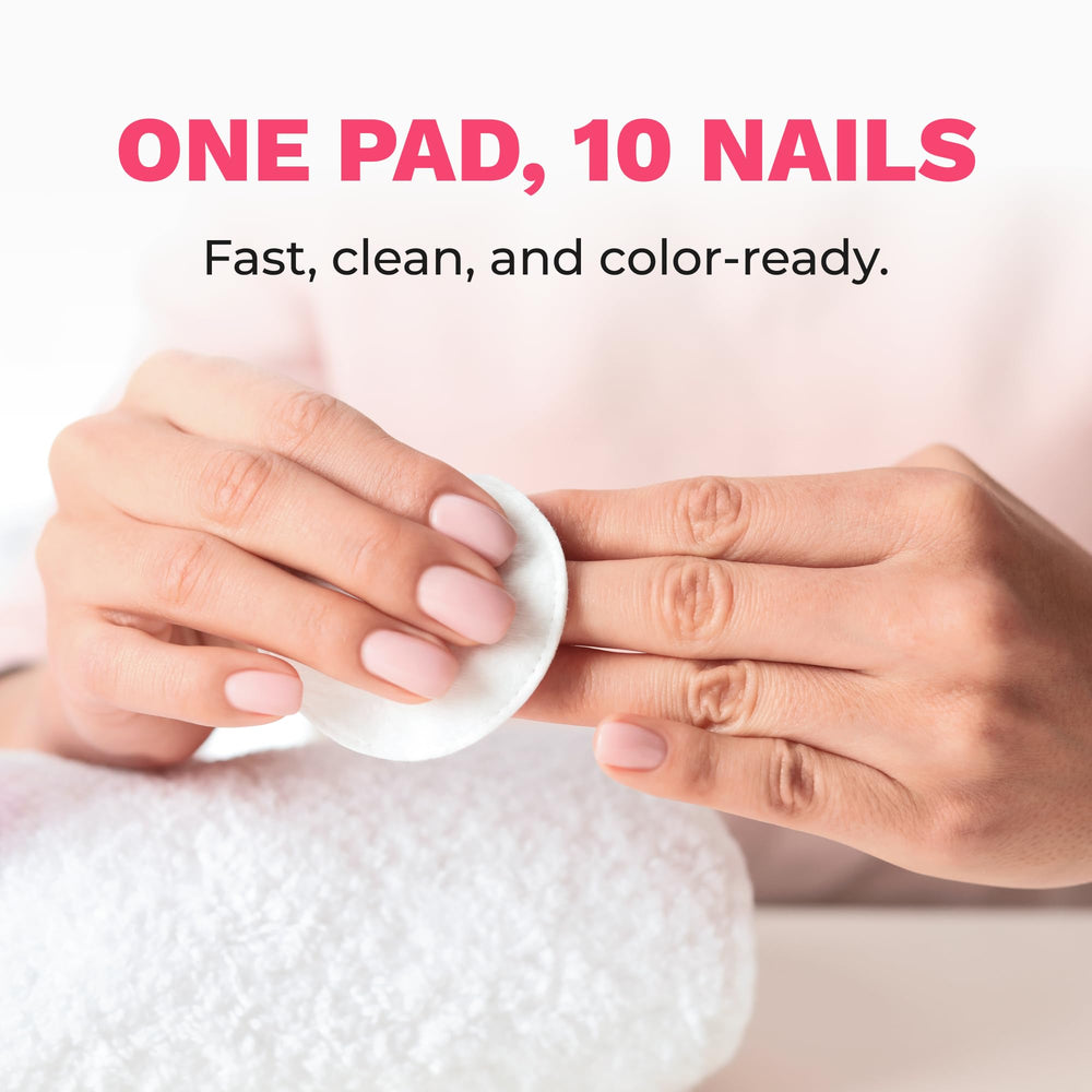 Diamond Wipes travel compact pack, ideal for on-the-go touch-ups.