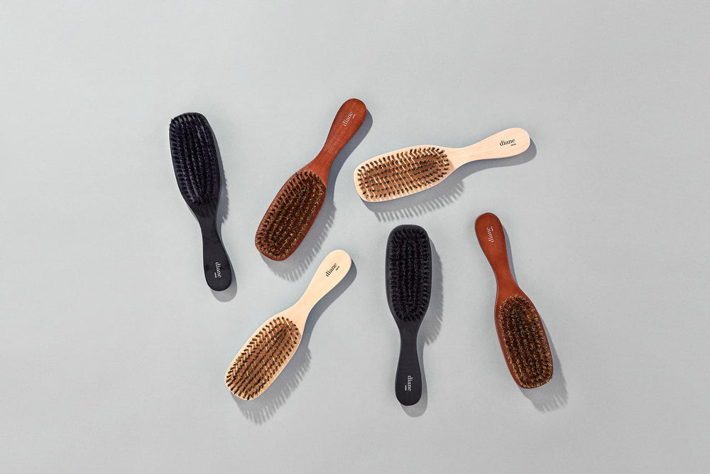 Diane Reinforced Boar Wave Brush shows durable implantation technology for long life