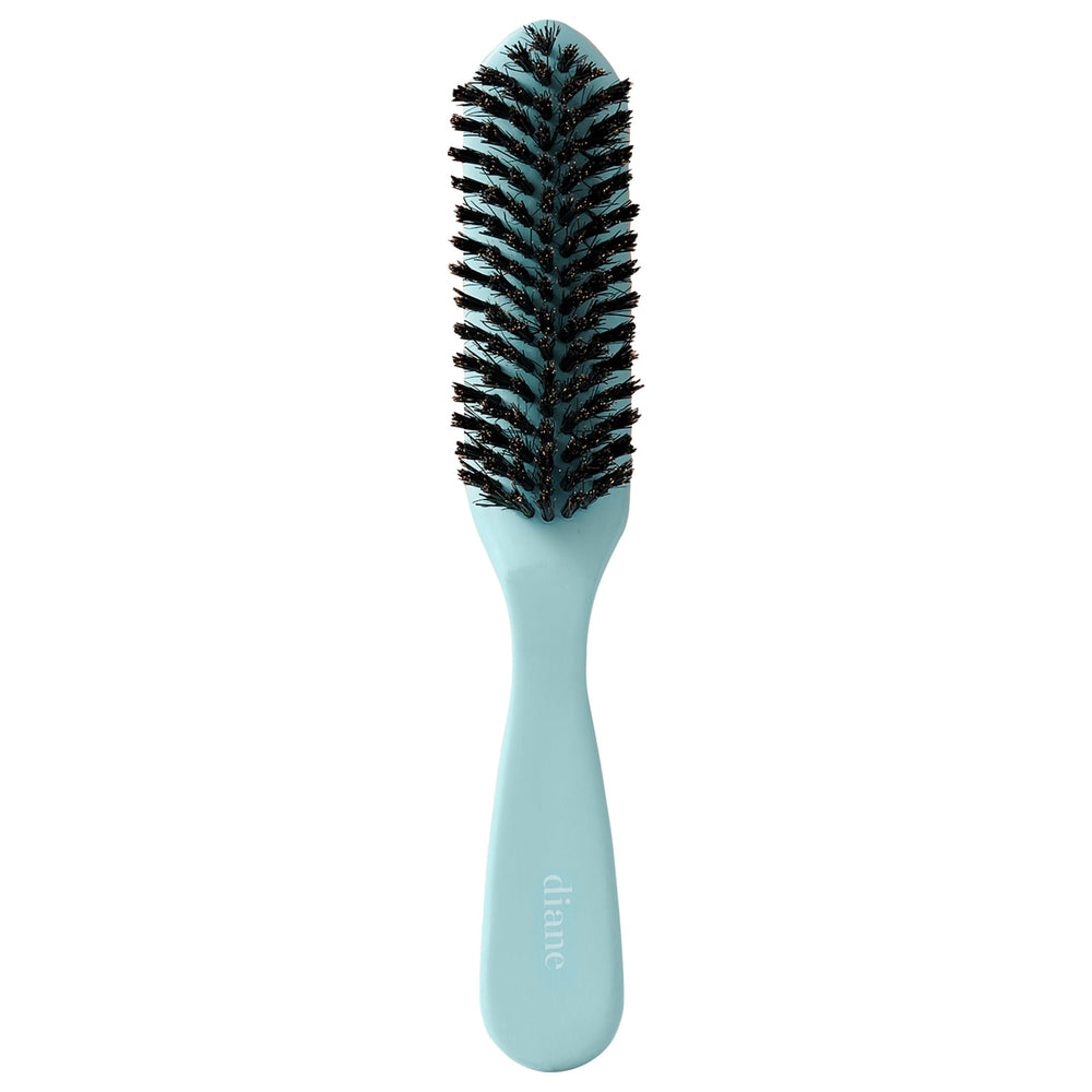 Diane smoothing brush curved head hugs the scalp for quick, sleek styling.