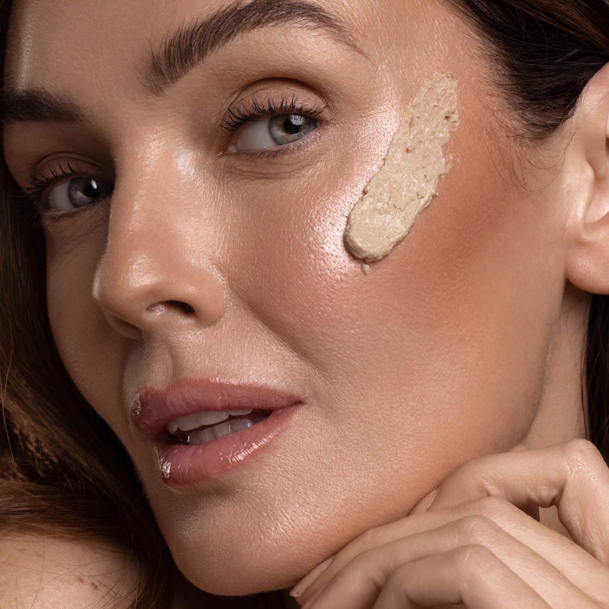 DIME Beauty leave-on step 2-5 minutes for refreshed skin