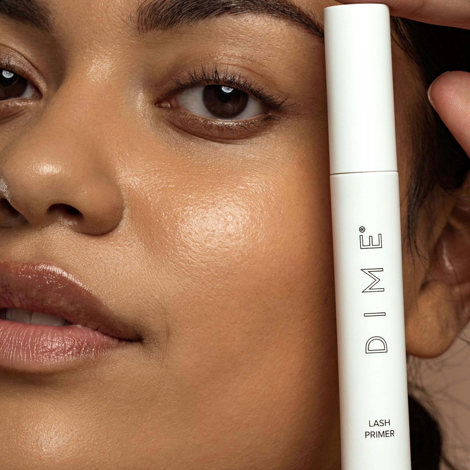 DIME Lash Primer before Volume Mascara demonstrates volumizing prep and clump prevention.