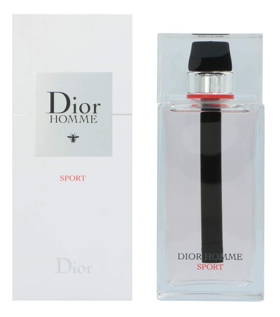 Dior Homme Sport spray view suggesting easy-application fragrance for everyday moments.