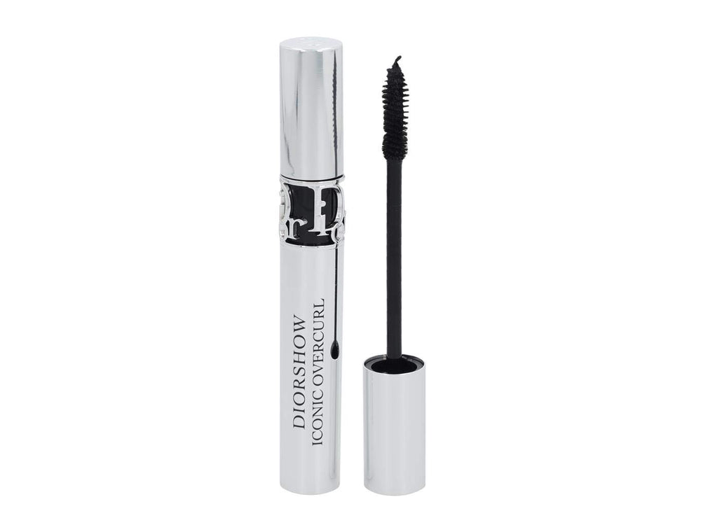 Dior Diorshow Iconic Overcurl brush demonstrates concave side technique for lift.